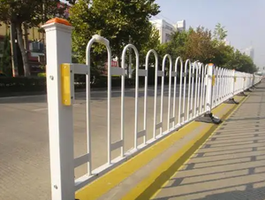 El fabricante de barandillas de aislamiento de seguridad Anticolisión de carreteras produce barandillas viales municipales - Product Image 3