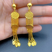 Parure de bijoux plaqué or 24 carats de Dubaï pour femme, comprenant collier pendentif, boucles d'oreilles, bracelet et bague, avec long pompon arabe en alliage, idéale pour mariage et mariée