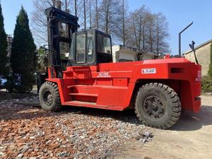 Montacargas Mitsubishi FD250 Usado, Montacargas Pesado de 25 Toneladas, Montacargas Diésel FD250 de Segunda Mano en Buenas Condiciones para la Venta en el Puerto de Shanghái - Product Image 2