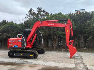 Mini-excavatrice Hitachi ZX70 de 6,8 tonnes – Renommée pour sa fluidité hydraulique, moteur diesel Isuzu 4JG1, certifiée CE/EPA pour les terrains restreints - Product Image 3