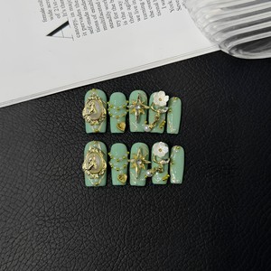 Ongles artificiels faits main de haute qualité, style court, style ange, accessoires pour ongles, designs personnalisés disponibles, prix de gros pour les ongles - Product Image 1