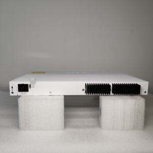 NUEVO Switch CISCOS C1300-24P-4G 1300 de 24 puertos GE, PoE, 4x1G SFP C1300-24P-4G Switch de Red - Product Image 4