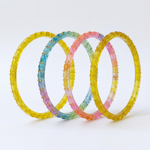 Ensemble de bracelets en verre brillant Maa Durga, multicolores, perles dorées, tendance, géométriques, romantiques, bijoux pour femmes pour mariage/festival - Product Image 1