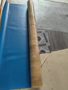 Liquidation Vente Anti-dérapant Résistant À L'usure Intérieur <span class=keywords><strong>Pvc</strong></span> Vinyle 1.6mm Rouleaux De Plancher De Grain De Bois pour La Maison - Product Image 4