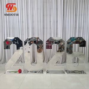 Números Gigantes de Espejo Plateados Brillantes para Bodas, Números de Carpa con Base, Número LED de 4 Pies, Letrero Personalizado, Letras Grandes, Artículos para Fiestas - Product Image 1