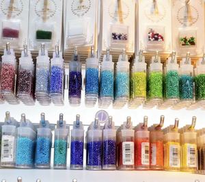 Listo para Enviar, Cuentas de Cristal y Vidrio <span class=keywords><strong>Miyuki</strong></span> <span class=keywords><strong>Delica</strong></span> 11/0 de Alta Calidad, 10g/botella, con Carta de <span class=keywords><strong>Colores</strong></span> para la Fabricación de Joyería - Product Image 2