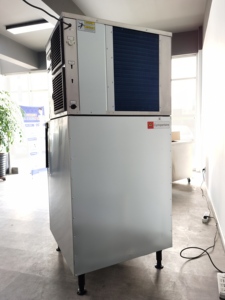 Máquina de Hielo Comercial con Ventilador, Máquina de Hielo en Bloque de Gran Capacidad, Máquina para Hacer Cubitos de Hielo para Supermercado con Enfriamiento por Agua - Product Image 5