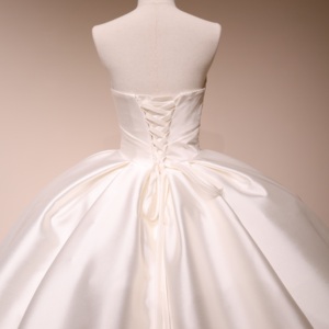 <span class=keywords><strong>Abito</strong></span> da <span class=keywords><strong>Sposa</strong></span> Semplice in Raso Stile Corsetto, <span class=keywords><strong>Abito</strong></span> da <span class=keywords><strong>Sposa</strong></span> di Lusso, <span class=keywords><strong>Abito</strong></span> da <span class=keywords><strong>Sposa</strong></span> Taglie Forti, <span class=keywords><strong>Abito</strong></span> da <span class=keywords><strong>Sposa</strong></span> a Ball Gown - Product Image 5