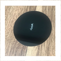 Plaque de verre trempé noir personnalisée de 1 mm avec logo sérigraphié pour station de charge sans fil de téléphone portable