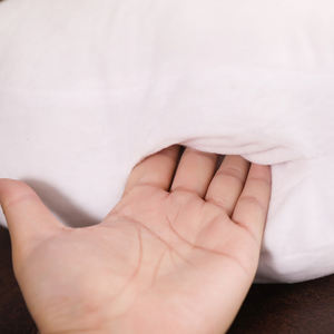 Cojín de Peluche Suave con Forma de Bola de Arroz de Sushi Japonés Kawaii, Juguete de Peluche Suave y Adorable - Product Image 3