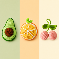Handgemaakte gehaakte fruitcharms, gebreide miniatuur voedselspeelgoedjes voor thuisdecoratie en cadeaus