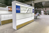 Meubles de magasin d'électronique sur mesure avec éclairage LED, présentoir mural en verre pour ordinateurs et appareils électroniques