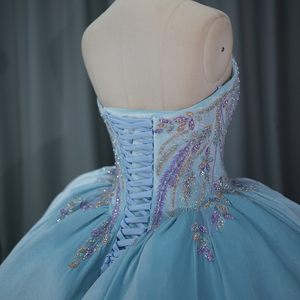 ชุดเดรสสีฟ้าสำหรับงาน Quinceanera ประดับลูกไม้ ปักเลื่อมวิบวับ ผ้าออร์แกนซ่า เปิดไหล่ สำหรับงาน Sweet 16 รุ่น Dy6831 - Product Image 3
