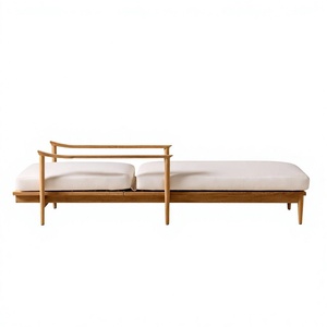 Chaise longue en teck pour l'extérieur avec coussin, design scandinave moderne, siège de patio durable - Product Image 3