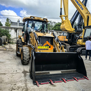 Chargeuse-pelleteuse Caterpillar 420D d'occasion, neuve, Cat420D d'occasion, située à Shanghai - Product Image 6