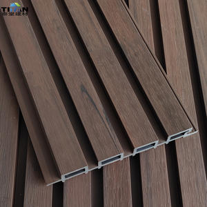 Panneaux muraux extérieurs en wpc Mur intérieur Bardage Pvc Revêtement Couleur Noyer Panneau mural Pvc Extérieur - Product Image 2