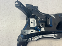 Pièces de rechange automatiques de haute qualité sous-châssis avant traverse avant OEM 51201-0D095 pour Yaris Mk2 2005-2014 Fabricant de pièces de rechange