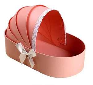 Caja de regalo de cartón con flores en forma de cuna para bebé en stock listo en varios colores de diseño creativo al por mayor para embalaje