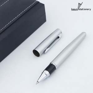 Stylo Roller Professionnel en Métal Argenté Entièrement en Aluminium avec Logo Personnalisé pour Cadeau d'Affaires ou de Bureau - Product Image 2