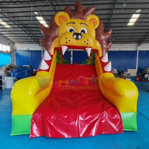 Castillo inflable con tobogán y pista de obstáculos de jungla para fiestas infantiles al aire libre, estilo zoológico. - Product Image 3