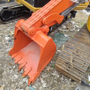 Mini-excavatrice hydraulique d'origine Doosan DX60-9C, d'occasion en excellent état, provenant de Corée du Sud, avec boîte de vitesses, pompe et PLC - Product Image 6