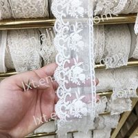 Ruban en dentelle blanche, dentelle florale, dentelle élastique pour l'artisanat, la décoration, la fabrication de nœuds pour cheveux et l'emballage de cadeaux