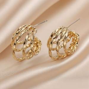 Boucles d'oreilles clous en acier titane, anti-allergiques, inaltérables, simples, vente en gros, en stock, directement de l'usine - Product Image 1