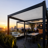 Pergola motorisée moderne en aluminium économique avec lames orientables, protection UV UPF 50+, imperméable, pour terrasse extérieure, jardin et villa