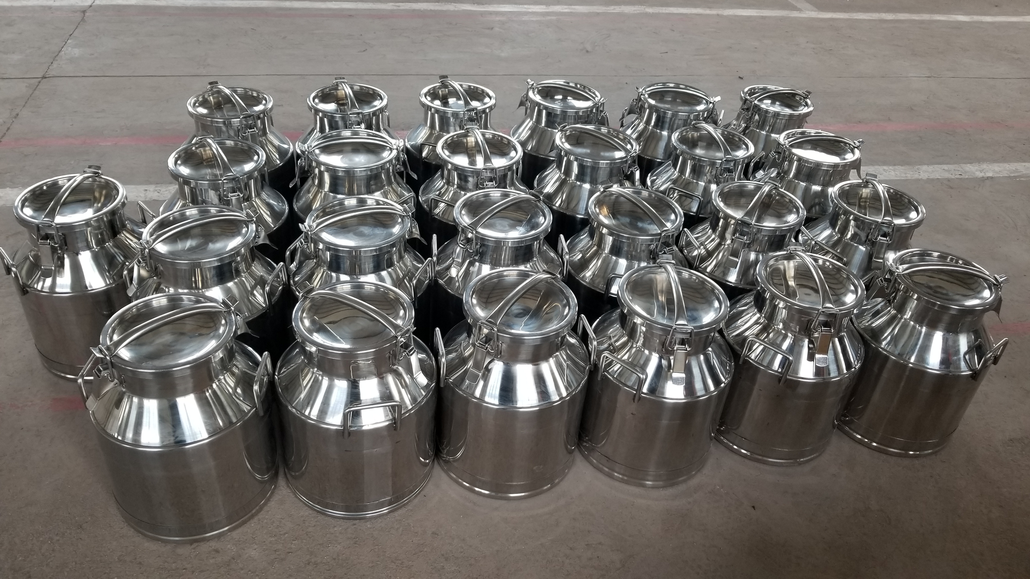 304ステンレス鋼ミニミルク缶40L牛/ヤギ搾乳機用| Alibaba.com