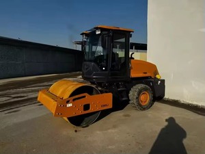 Rodillo Vibratorio Hidráulico XS65J de 6 Toneladas, Máquina Compactadora de Asfalto Pequeña para Construcción - Product Image 4