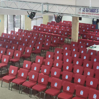 Chaises d'église bleu marine de théâtre populaire bon marché moderne d'usine avec le support en métal en gros chaise de prière attachable empilable en métal