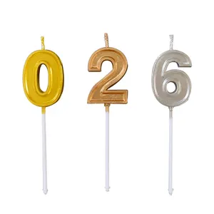 0-9番号年齢HBDキャンドルカラフルなゴールドの誕生日キャンドル番号