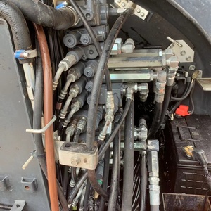 Mini-excavatrice Kubota 163 d'occasion à bas prix, 6,3 tonnes, matériel agricole, CE/EPA, mini-excavatrice d'occasion, excavatrice d'occasion à vendre - Product Image 6