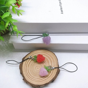 Llavero de Frambuesa Pequeño y Bonito, Hecho a Mano, con Cuentas de Semillas, para Bolso de Mujer, Cadena para Teléfono, Accesorios de Decoración, Regalo de Cumpleaños DIY - Product Image 4