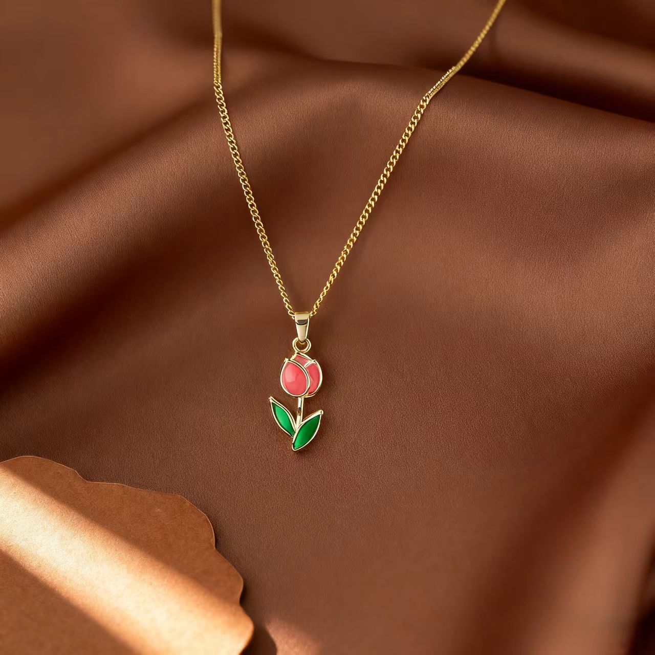 Red tulip necklace - Gold