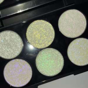 ÉXITO EN VENTAS Paleta de Sombras de Ojos Metálica con Brillantina Duocromática Multicromática Satinada de 6 Colores de Alta Calidad de Marca Privada - Product Image 5