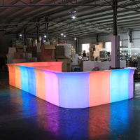Comptoirs de bar commerciaux éclairés par LED, aspect élégant, produits rotomoulés