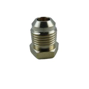 Capuchon de cloche en laiton de 3/8 pouce avec filetage interne SAE, raccord de tuyauterie à 45 degrés, douille hexagonale externe - environ. 1,9 cm - Product Image 1