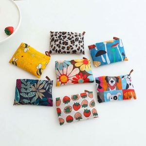 Bolsa de Compras Plegable Reutilizable de Tela de Poliéster 210D, Diseño de Frutas, 2 Piezas/Juego, Fácil de Plegar - Product Image 5