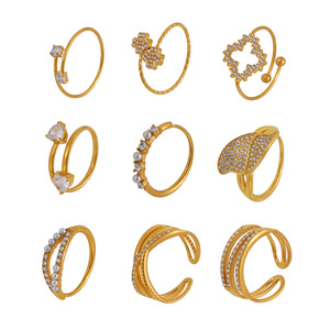 Set di Anelli da Donna Regolabili Placcati Oro 18K PVD Anti-Appannamento con Zirconi e Perle, Anelli Aperti alla Moda per Matrimonio e Fidanzamento - Product Image 1