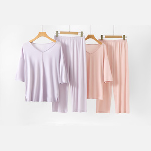 Conjunto de pijama de seda Mulberry para mujer, 2 piezas, ropa de dormir fina de satén para el hogar, hotel, baño, mujeres jóvenes - Product Image 1