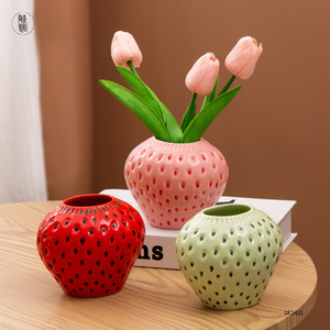 Jarrón de cerámica con forma de fresa, color rosa, con arreglo de tulipanes, decoración de mesa para el hogar, regalo DF2421 - Product Image 5