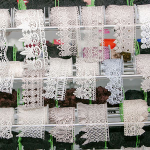 Ribete de Encaje Guipur Bordado <span class=keywords><strong>con</strong></span> Borde, <span class=keywords><strong>Cinta</strong></span> de Poliéster, Hilo de Leche, Encaje Francés Fino Chantilly, Ribete de Encaje Químico Bordado <span class=keywords><strong>con</strong></span> <span class=keywords><strong>Ojales</strong></span> - Product Image 2