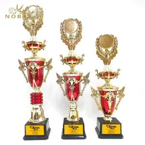 Nobili personalizzati di alta qualità nuovo Design distintivo trofeo coppa di metallo premio campioni vincitori
