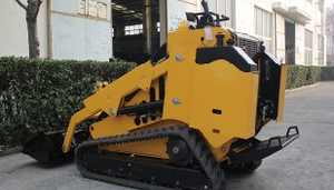 Umweltfreundlicher YZ-T750 Kompaktlader - Dieselbetrieben 20-25PS Hochleistung 1 Jahr Garantie 0,15m³ Schaufelkapazität für Industriezwecke - Product Image 2