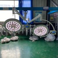 Lámpara Quirúrgica LED sin Sombra con Base Rodante, Luz Fría, Alta Calidad de Reproducción Cromática 98, para Uso Hospitalario, Ginecología, Odontología, Veterinaria