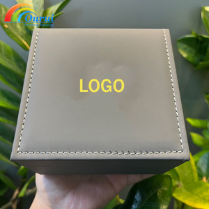 Estuche para reloj de cuero PU gris, a prueba de polvo, con logo personalizado, estuche de regalo para reloj de hombre, estuche rectangular para reloj. - Product Image 2
