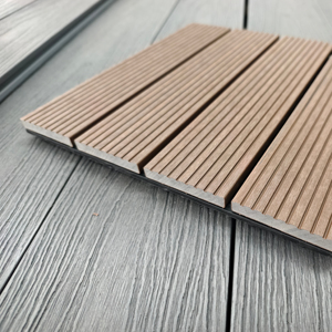 Bền chống cháy không thấm nước WPC Composite sàn gỗ phổ biến không coextruded tấm Tường phẳng Wheelie bin lồng vào nhau boong - Product Image 1