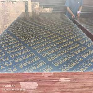 Tablero <span class=keywords><strong>de</strong></span> Contrachapado Fenólico F17 <span class=keywords><strong>de</strong></span> Bajo Precio para Encofrados <span class=keywords><strong>de</strong></span> Construcción, Contrachapado Recubierto con Film <span class=keywords><strong>de</strong></span> Abedul, Pino y Álamo para Encofrados <span class=keywords><strong>de</strong></span> Hormigón - Product Image 6