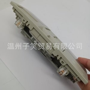 ไฟอ่านหนังสือ Bcn8-69-970B-75 12V ไฟภายในพลาสติกสำหรับมาสด้า 3 ปี 2010-2013 - Product Image 3